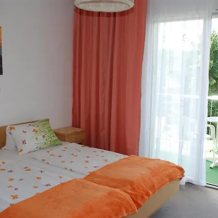 Guest house Agnes 3*