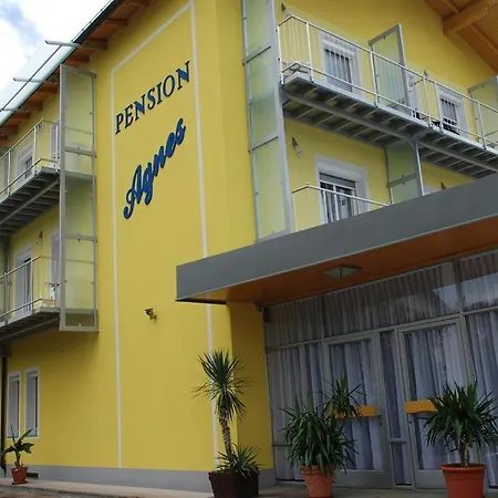 Agnes Guest house 3*