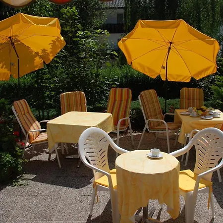 Guest house Agnes 3*