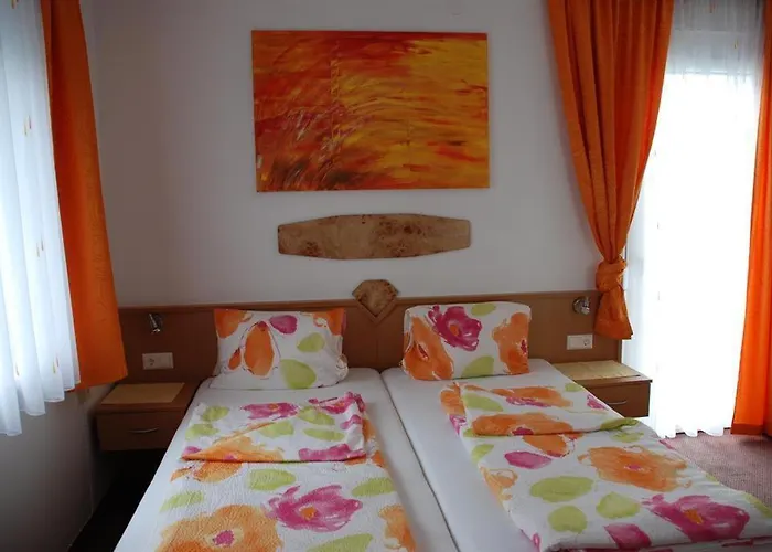 Agnes Sankt Kanzian am Klopeiner See